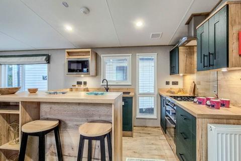 2 bedroom park home for sale, Polperro Holiday Park