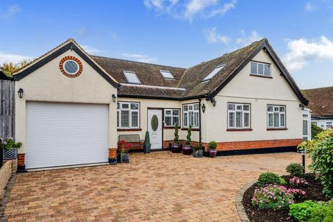 5 bedroom detached house for sale, Waterer Gardens, Burgh Heath, Tadworth