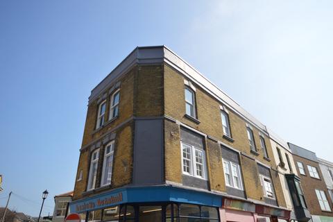 1 bedroom flat to rent, Pier Street, Ventnor, PO38
