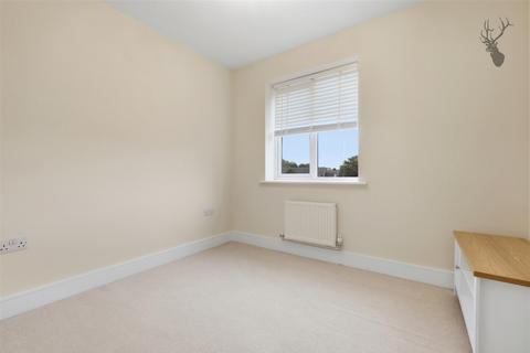 2 bedroom apartment for sale, Station Approach, Theydon Bois