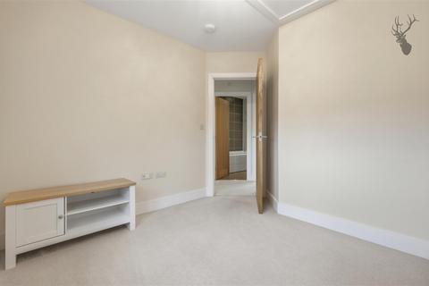 2 bedroom apartment for sale, Station Approach, Theydon Bois