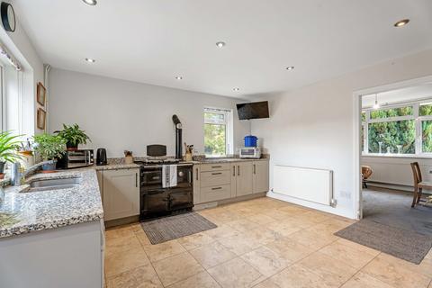 5 bedroom detached house for sale, Worcester Road Low Hill Kidderminster, Worcestershire, DY11 7RL