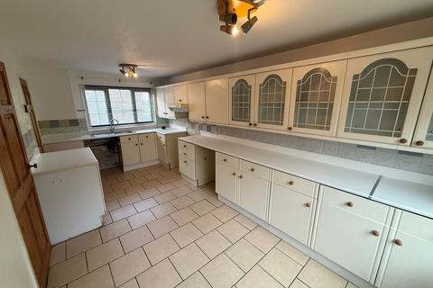 3 bedroom end of terrace house for sale, Stebbings, Sutton Hill, Telford, Shropshire