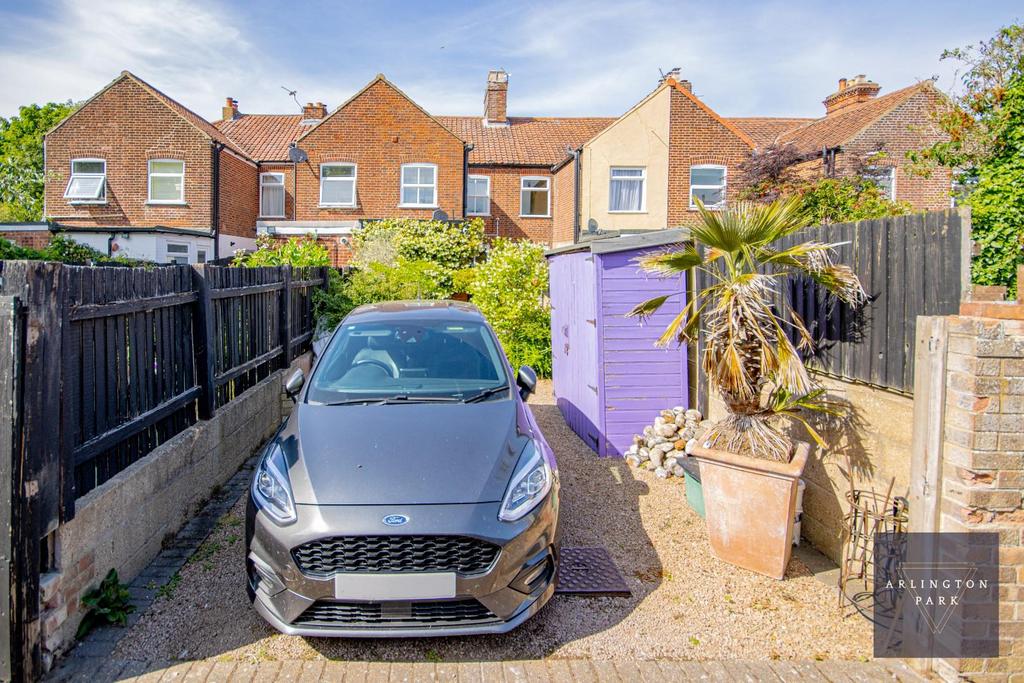 Hughenden-03.jpg