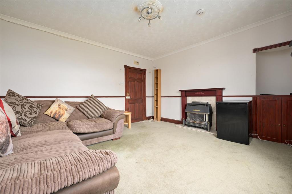43 Whirlbut Street008.JPG