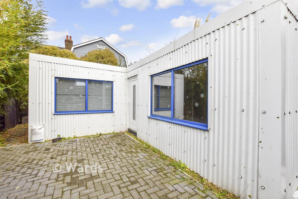 Workshop/Outbuildings