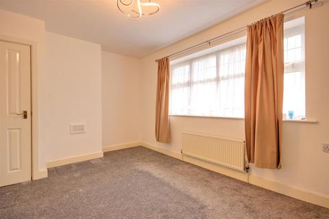 undefined, Greenwood Avenue, Hull