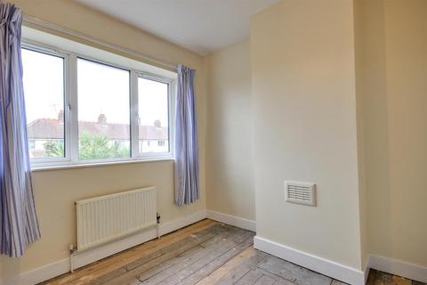 undefined, Greenwood Avenue, Hull