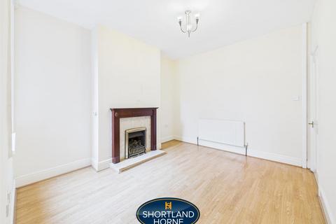 3 bedroom terraced house to rent, Sir Thomas Whites Road, Coventry CV5