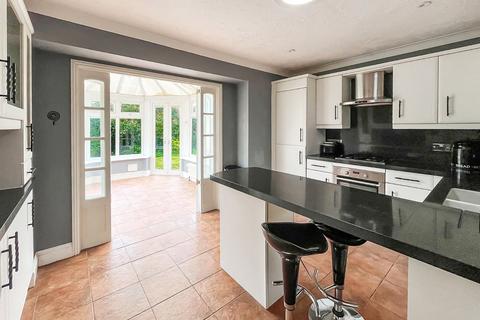 2 bedroom bungalow for sale, Mill Lane, Worthing, West Sussex