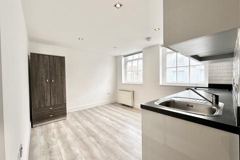 Studio to rent, 4 Drakes Courtyard, London NW6