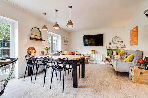 6 bedroom townhouse for sale, Beningfield Drive, London Colney, AL2