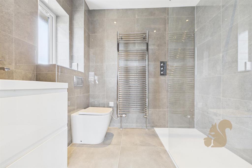 CAM03877 G0-PR0236-STILL003.jpg