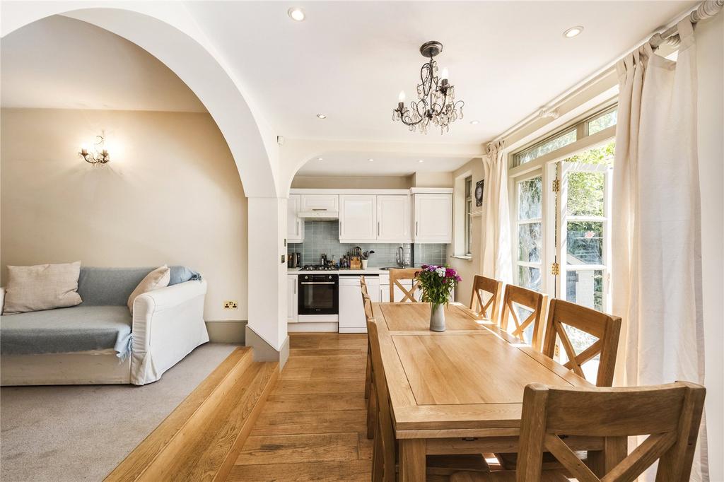 Dining/Kitchen