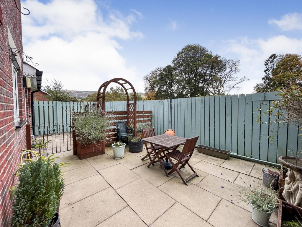 Detached 3 Bedroom House