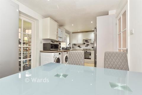 undefined, Silver Close, Tonbridge, Kent