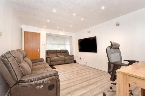undefined, Silver Close, Tonbridge, Kent