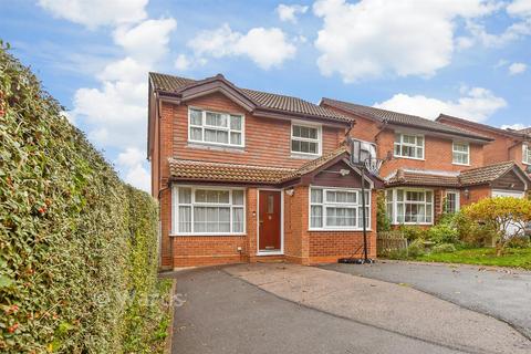 4 bedroom detached house for sale, Silver Close, Tonbridge, Kent