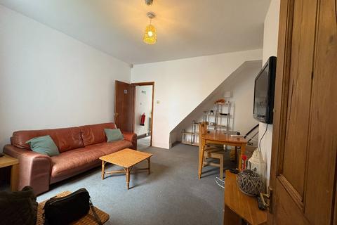 undefined, Room 5, 5 Mason Street