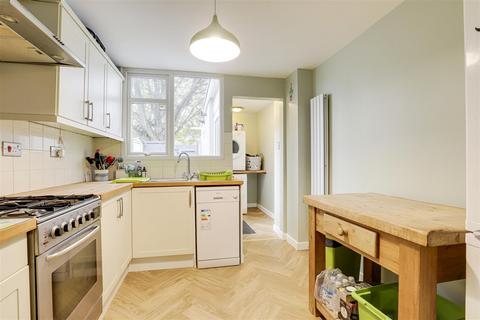 undefined, Glenlivet Gardens, Clifton NG11