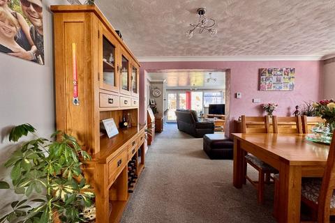 3 bedroom detached house for sale, Romilly Gardens, Ramsgate CT12
