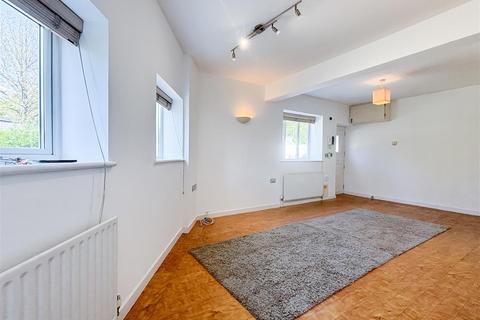 undefined, Portsmouth Road, Esher, KT10