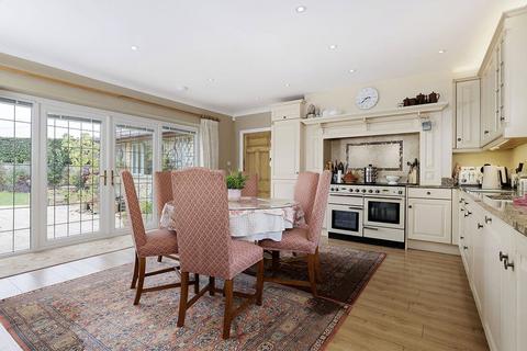 Renwick Lodge Springfield Lane, Broadway, WR12 7BT
