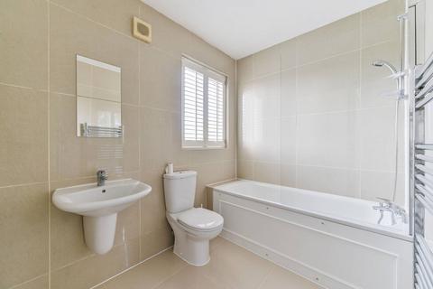 32 Downsview Road, London, SE19 3XB