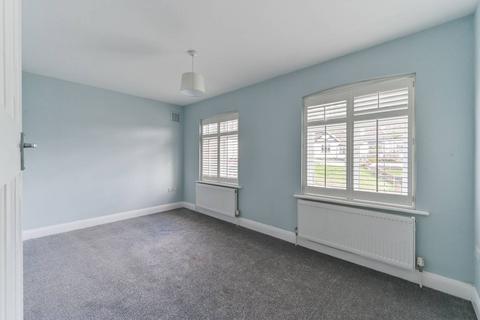 32 Downsview Road, London, SE19 3XB