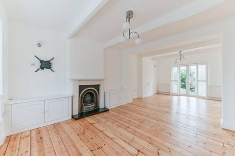 32 Downsview Road, London, SE19 3XB