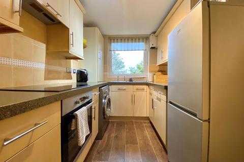 2 bedroom apartment for sale, Hartington Court, Elland