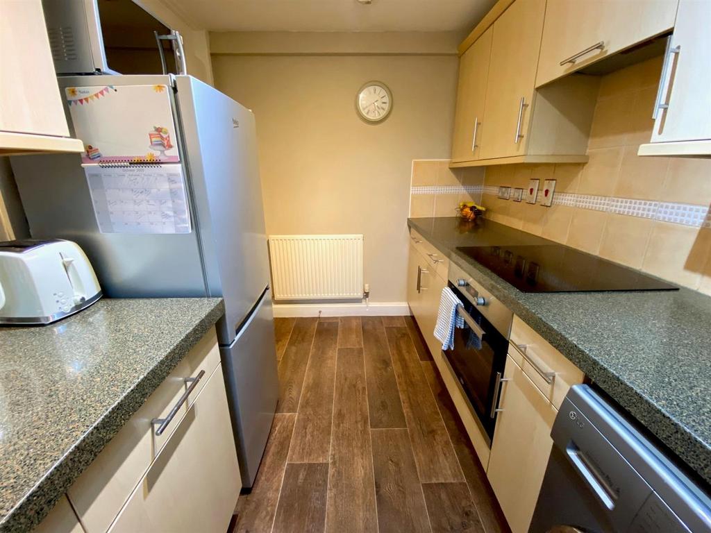 Kitchen1.jpg