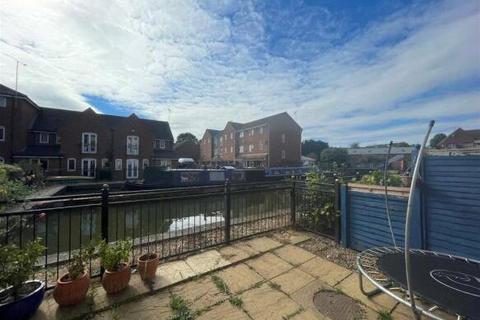 3 bedroom house to rent, Saracens Wharf, Bletchley, Milton Keynes, MK2