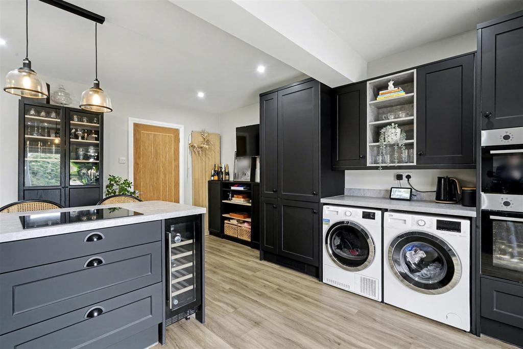 Living/Dining Kitchen