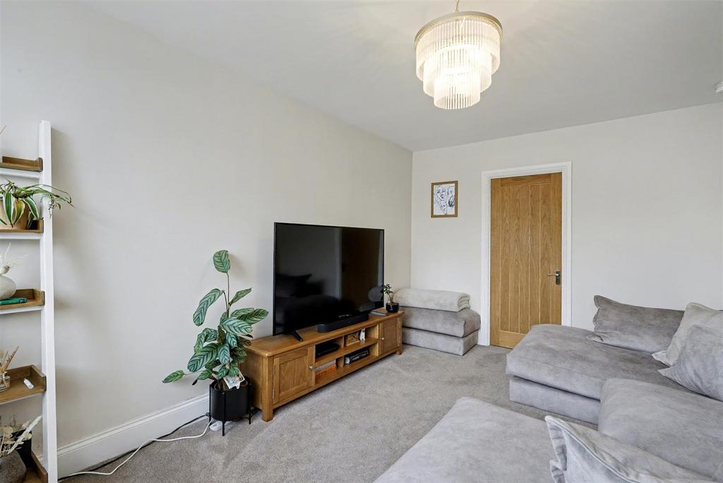 Lounge/Sitting Room