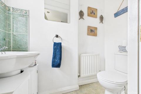 3 bedroom semi-detached house for sale, The Chilterns, Stevenage SG1