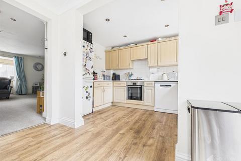 3 bedroom semi-detached house for sale, The Chilterns, Stevenage SG1