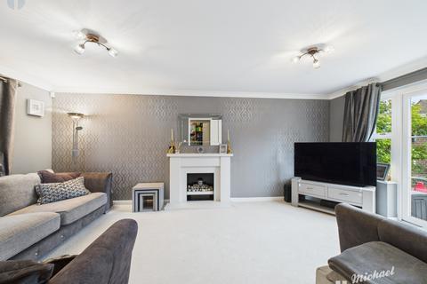 4 bedroom detached house for sale, Wren Path, Aylesbury, Buckinghamshire