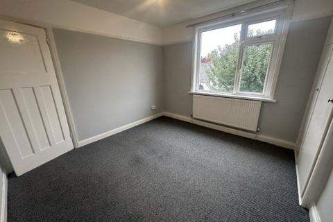 3 bedroom semi-detached house to rent, AVONDALE ROAD, CWMBRAN, NP11 1UD