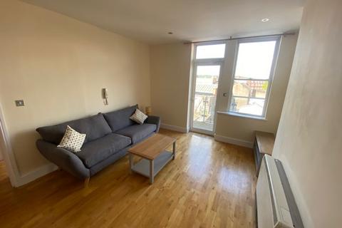 1 bedroom flat to rent, High Street, Cardiff, CF10