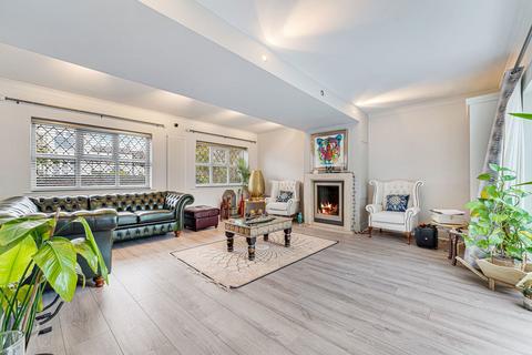 4 bedroom detached house for sale, Moorside Road, Manchester M27