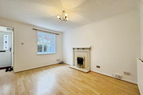 2 bedroom semi-detached house to rent, Uppermill Drive, Burnage, Manchester, M19