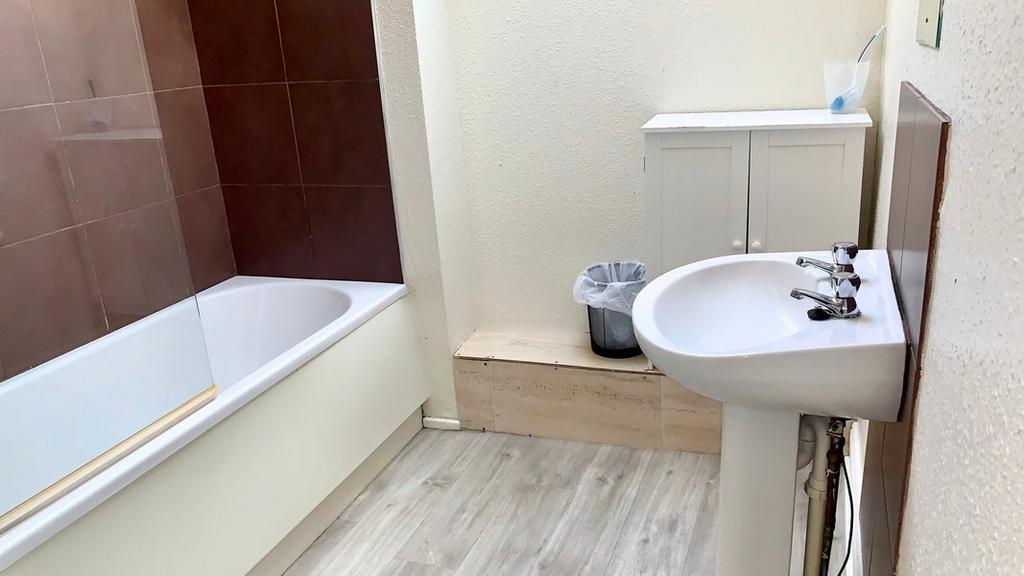 Bathroom 3 resize
