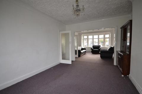 3 bedroom semi-detached house for sale, Valley Drive, London