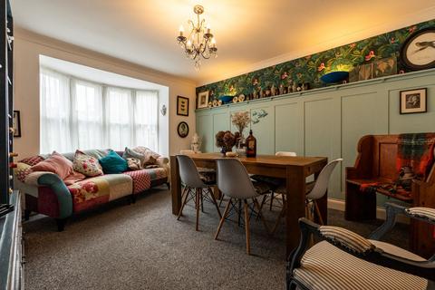 5 bedroom end of terrace house for sale, West Cliff Road, Ramsgate CT11