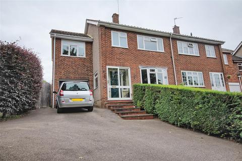 5 Bryce Close, Ware, SG12 0RH