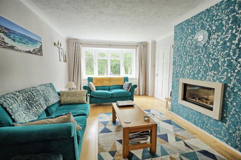 5 Bryce Close, Ware, SG12 0RH