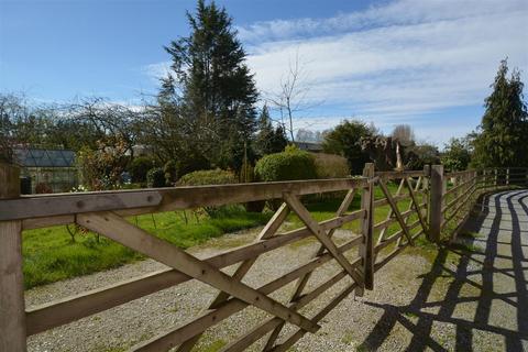 undefined, Kiln Cottage, Cliffe Common, Selby