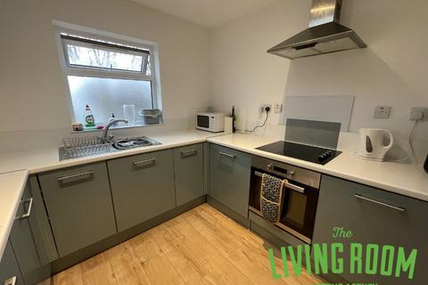 5 bedroom flat to rent, Library Court, Fairoak Road, Cathays