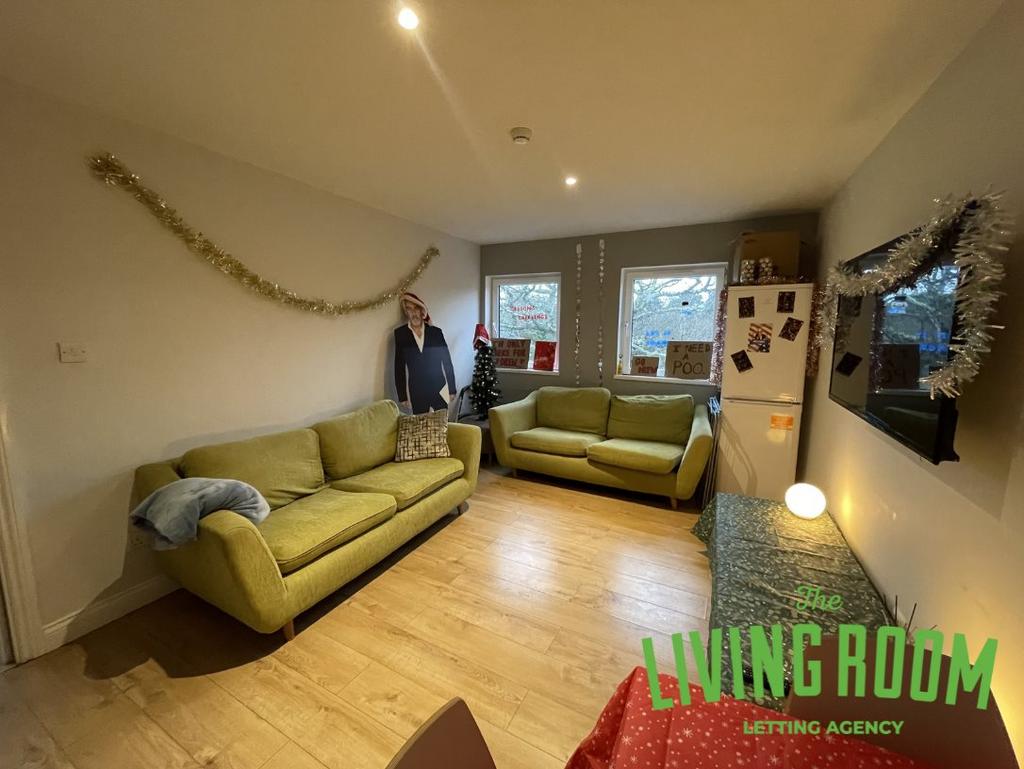 Lounge 3
